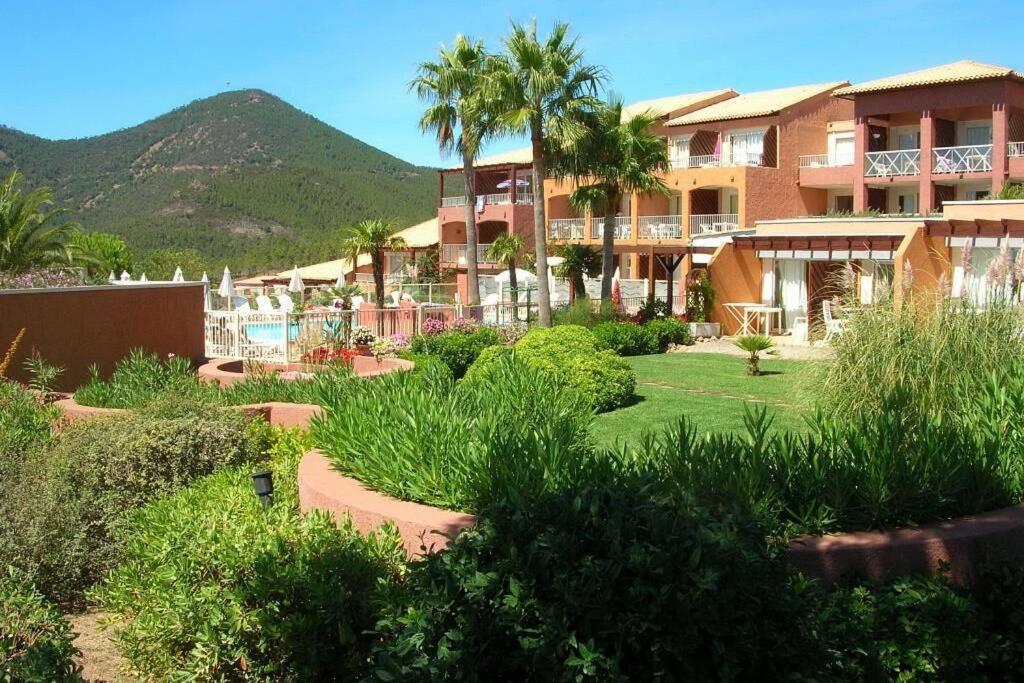 Ferienwohnung Entre Mer Et Massif Forestier De L'Esterel Théoule-sur-Mer Exterior foto